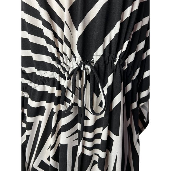 HAANI Women's Dress 2X Black White Striped KneeShort Sleeve Stretch V-Neck - Picture 8 of 12